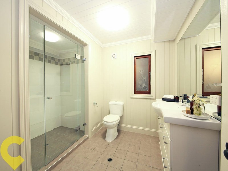 74 Felix Street, Wooloowin QLD 4030