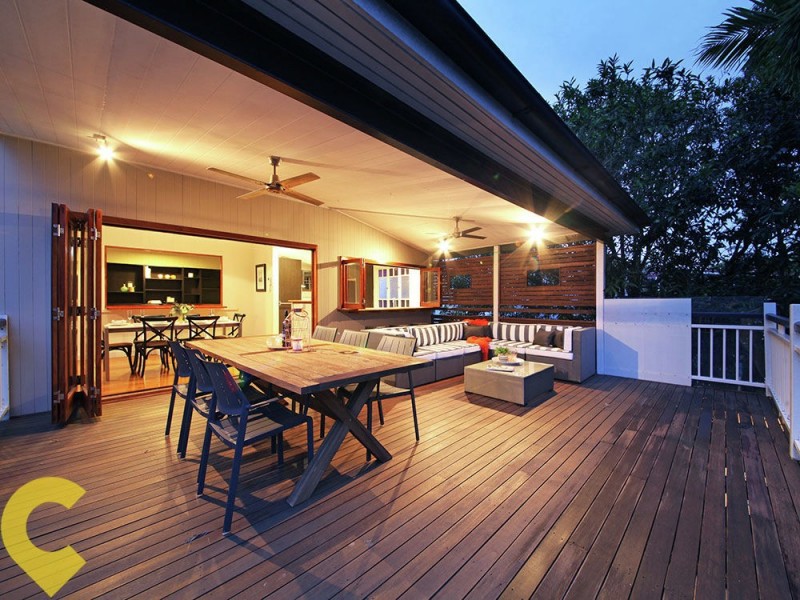 74 Felix Street, Wooloowin QLD 4030