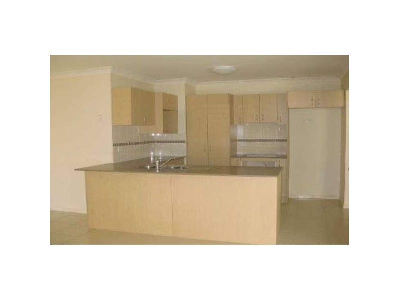 8 Dear Place, Bellmere QLD 4510