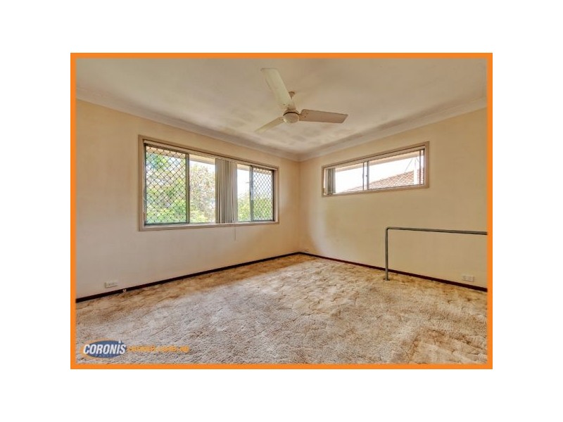 38 Nevern Street, Macgregor QLD 4109