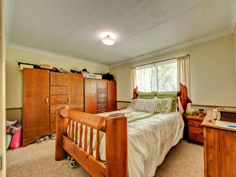 22 Jones Road, Bellbird Park QLD 4300