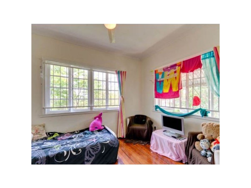 117 Appleby Road, Stafford Heights QLD 4053