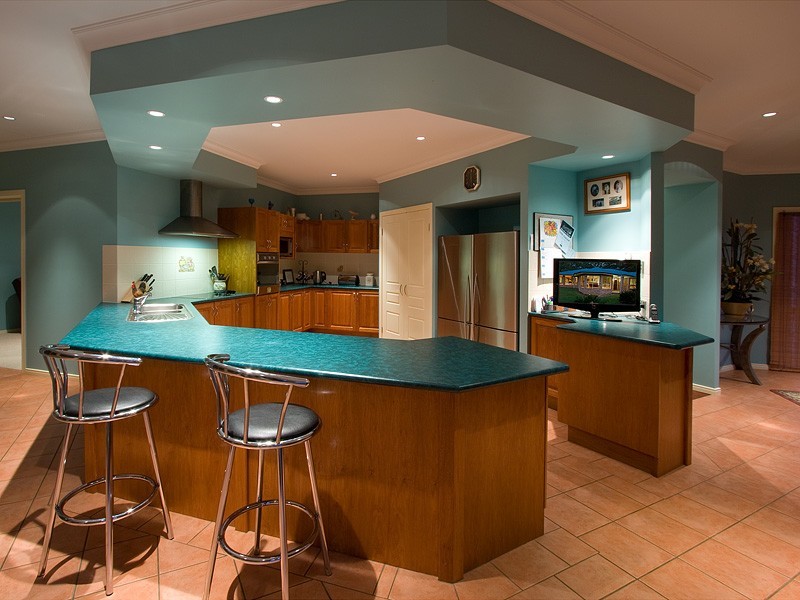 27 Hinchinbrook Court, Burpengary QLD 4505