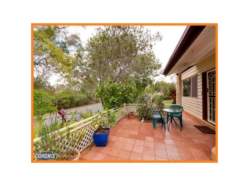 64 Leonarda Drive, Arana Hills QLD 4054