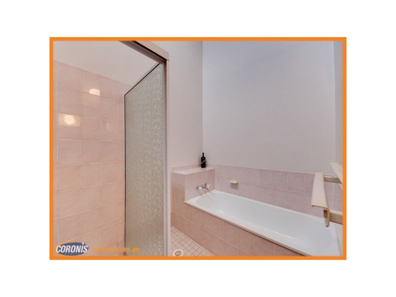 64 Leonarda Drive, Arana Hills QLD 4054