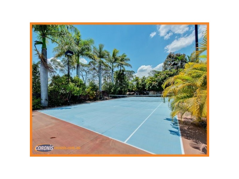 108 Dennis Road, Springwood QLD 4127