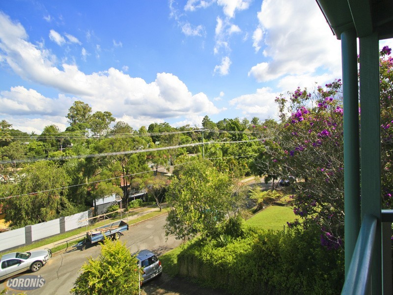 Arana Hills QLD 4054