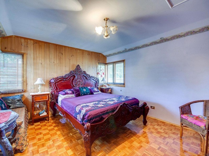 45 Railway Parade, Mitchelton QLD 4053