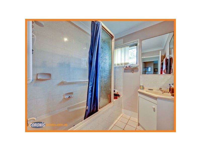 8 Sandown Court, Crestmead QLD 4132