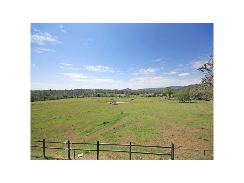 1062 Caboolture River Road, Rocksberg QLD 4510