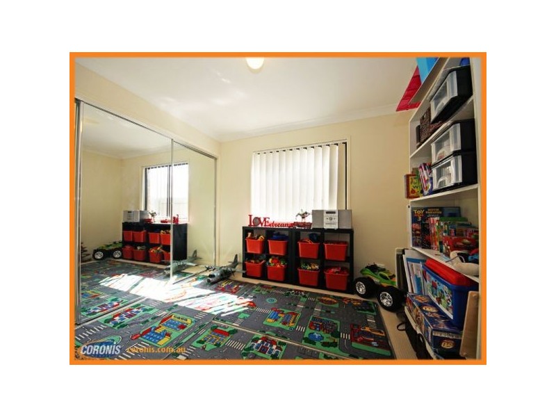 8 Greta Street, Warner QLD 4500