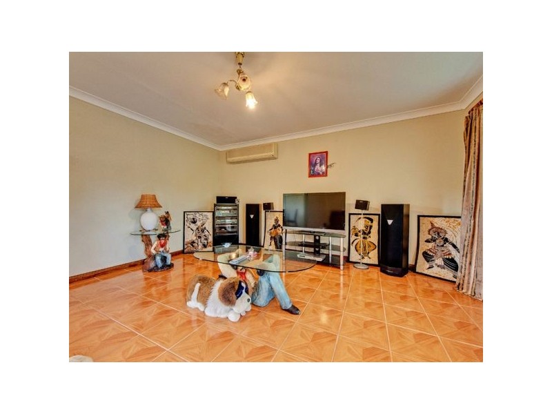 37 Wootton Crescent, Springwood QLD 4127