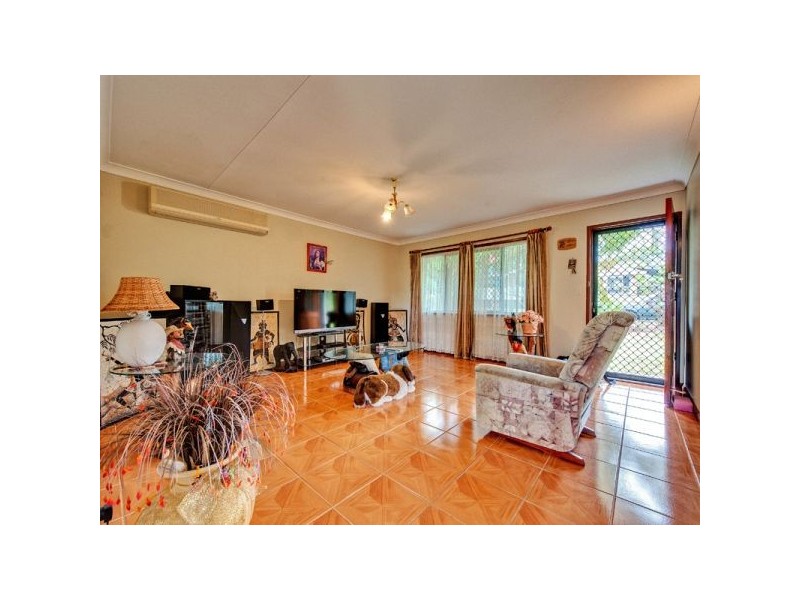 37 Wootton Crescent, Springwood QLD 4127