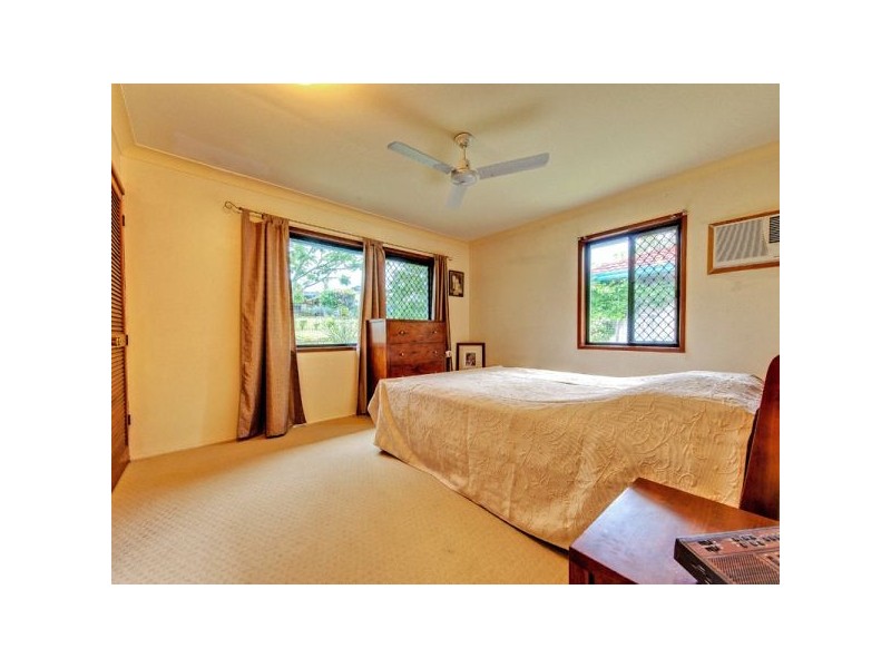 37 Wootton Crescent, Springwood QLD 4127