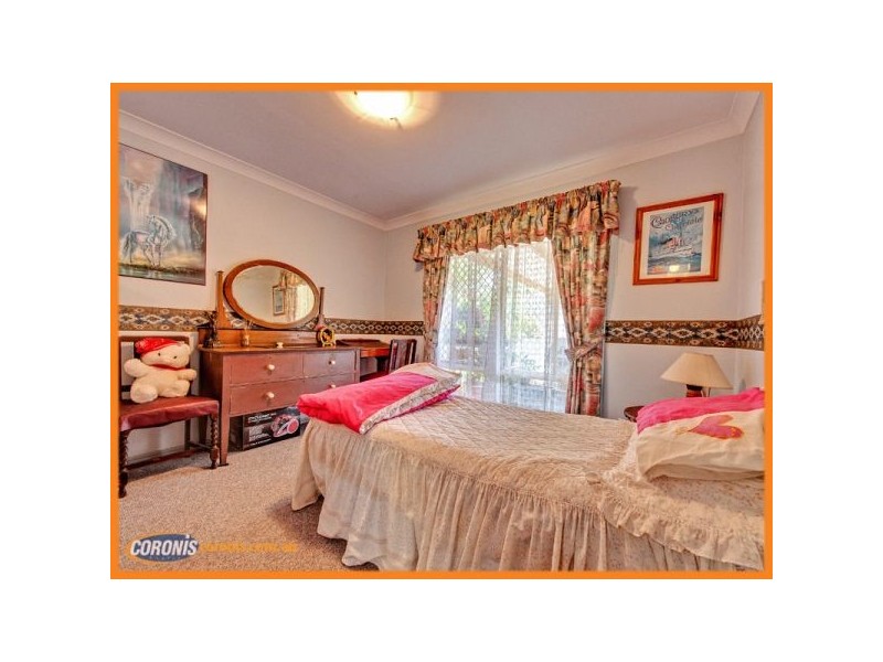 31 Bottlebrush Drive, Regents Park QLD 4118
