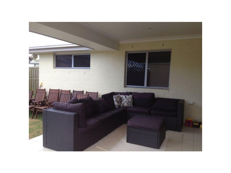 17 Central Green Avenue, Narangba QLD 4504