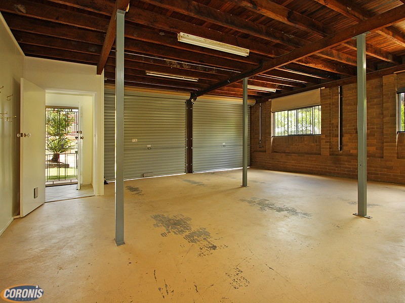 Arana Hills QLD 4054