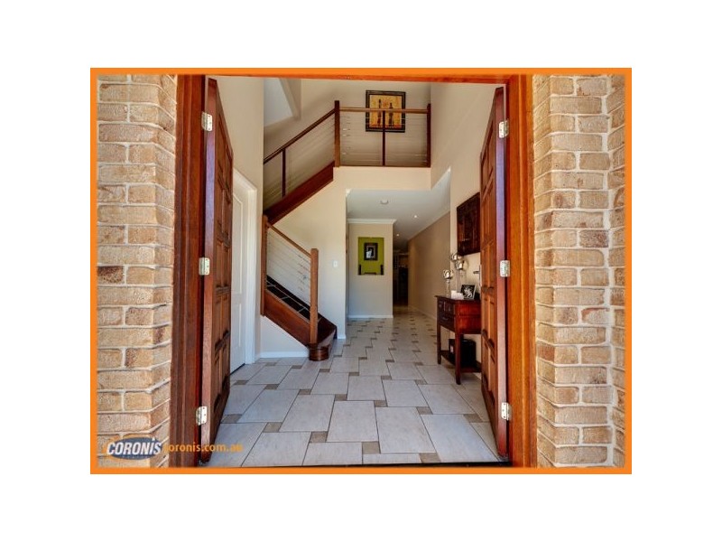 31-33 Oakview Circuit, Brookwater QLD 4300