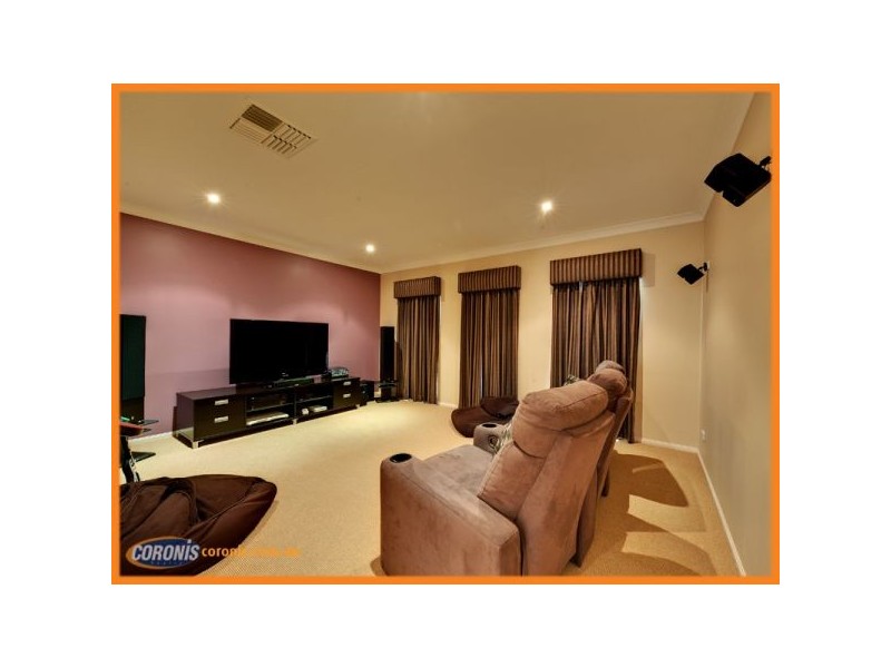 31-33 Oakview Circuit, Brookwater QLD 4300