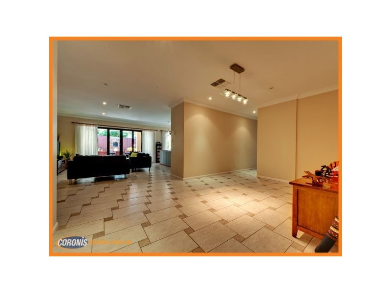 31-33 Oakview Circuit, Brookwater QLD 4300