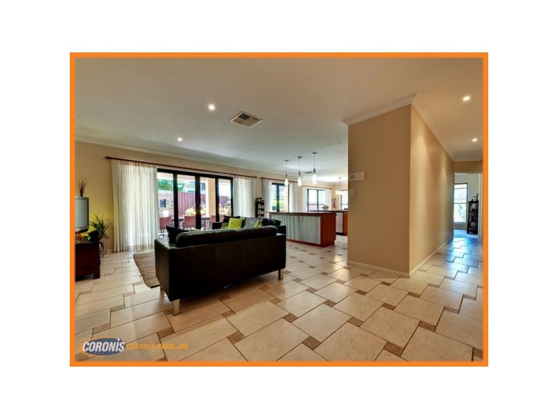 31-33 Oakview Circuit, Brookwater QLD 4300