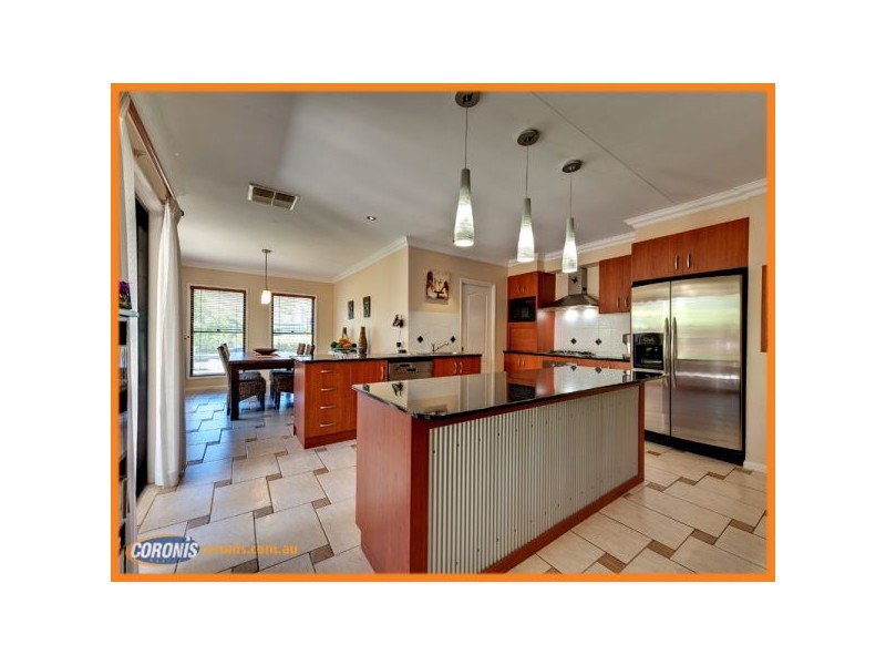 31-33 Oakview Circuit, Brookwater QLD 4300