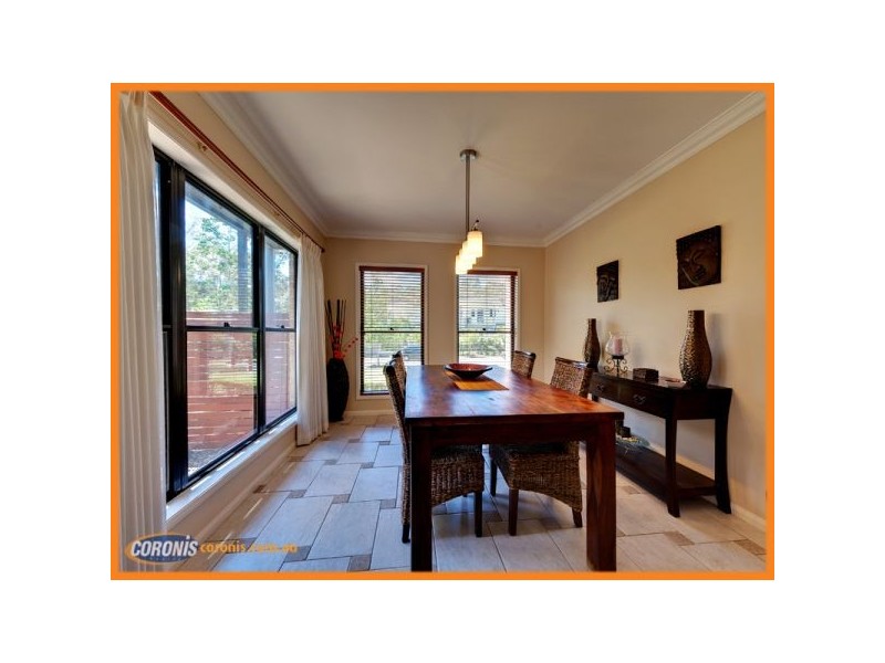 31-33 Oakview Circuit, Brookwater QLD 4300