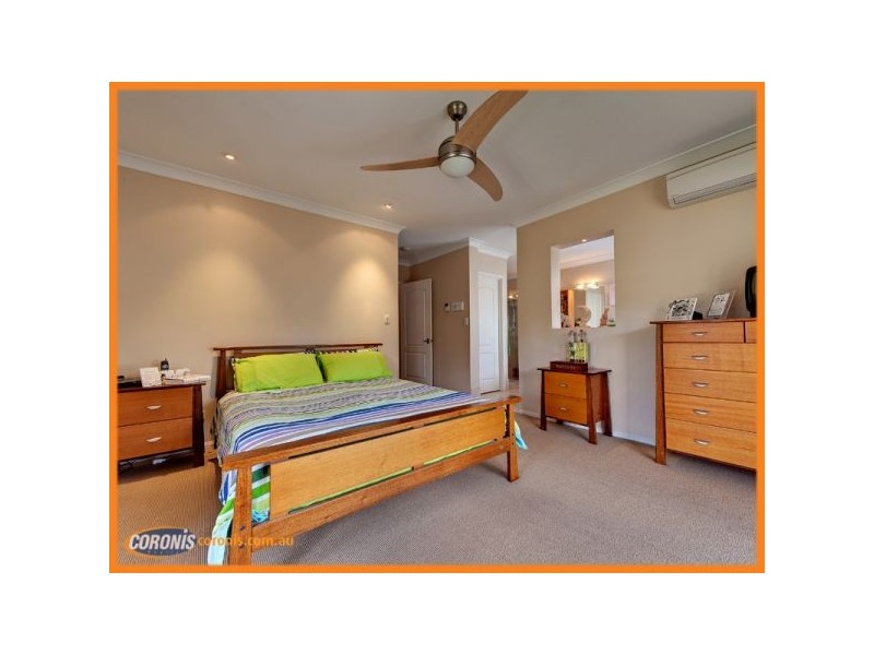 31-33 Oakview Circuit, Brookwater QLD 4300