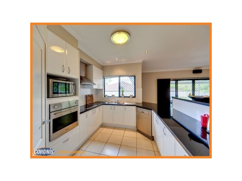 8 Katelyn Court, Cashmere QLD 4500