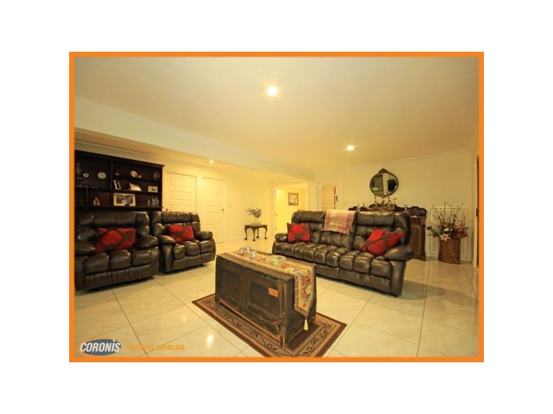 73 Greggs Road, Samford Valley QLD 4520