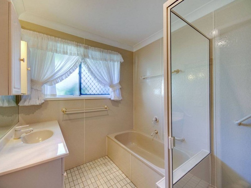 5 Jennifer Court, Caboolture QLD 4510