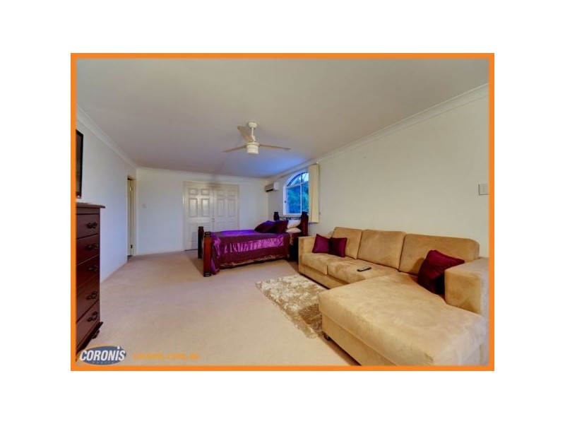 1 Mabella Court, Eatons Hill QLD 4037