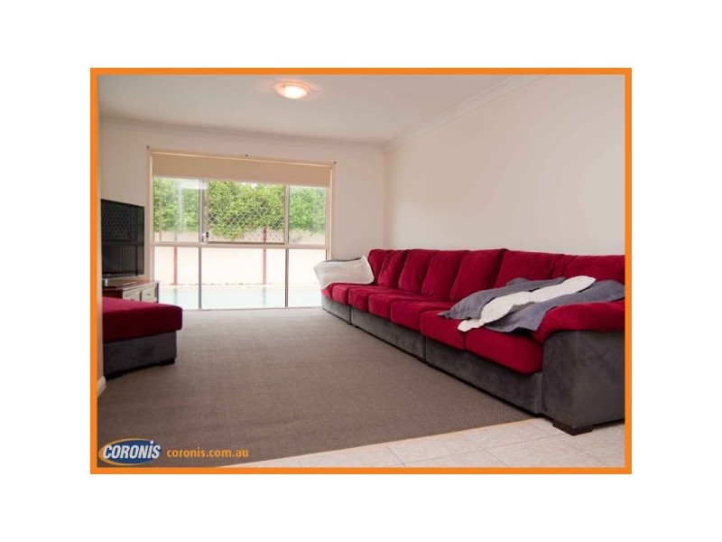 1 Mabella Court, Eatons Hill QLD 4037