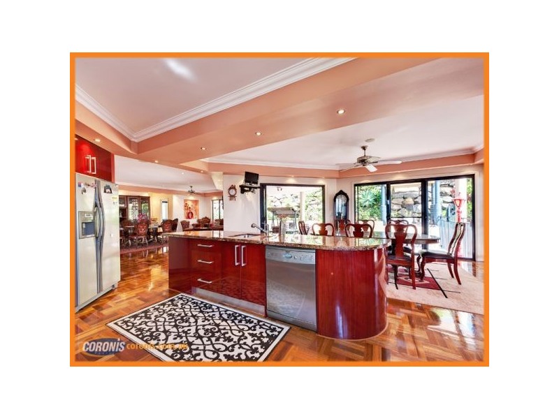30 Ballah Crescent, Highland Park QLD 4211