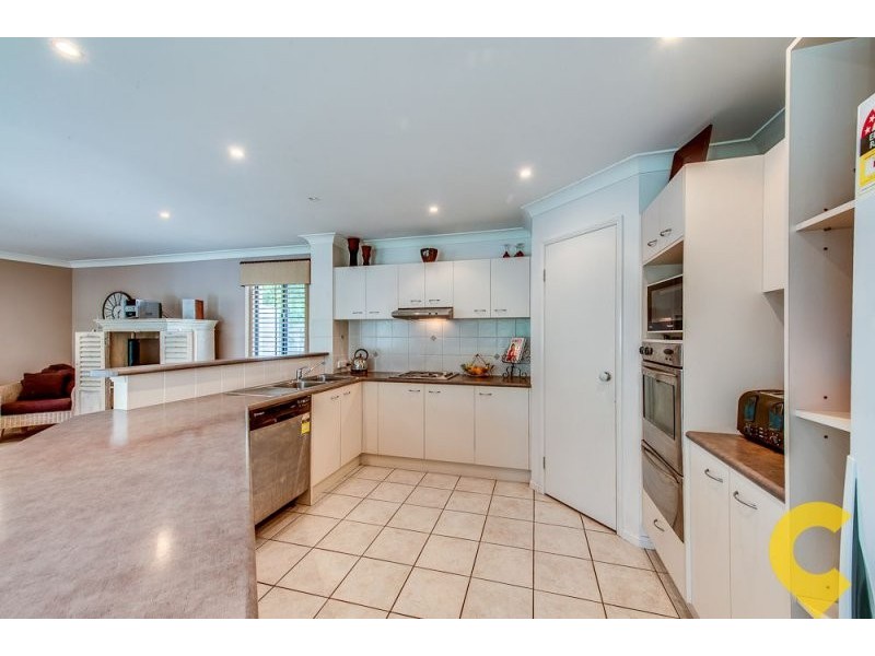 2 Palmetto Place, Bridgeman Downs QLD 4035