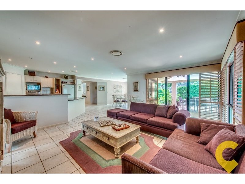 2 Palmetto Place, Bridgeman Downs QLD 4035