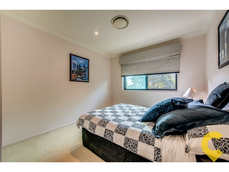 2 Palmetto Place, Bridgeman Downs QLD 4035