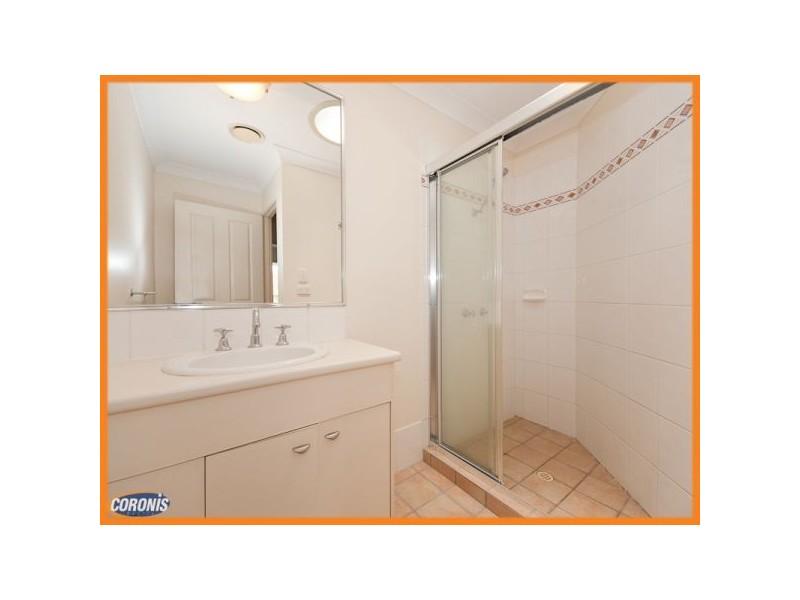 2/23 Kingsmill Street, Chermside QLD 4032