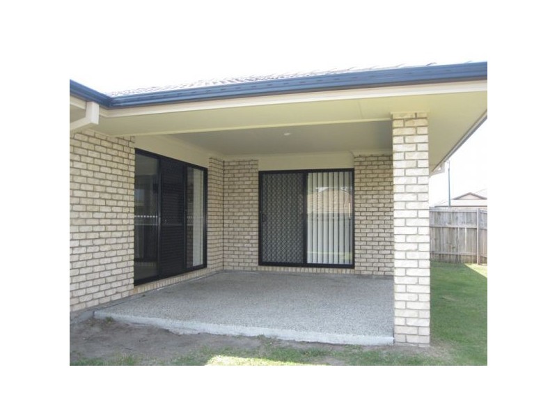 8 Bluegrass Place, Morayfield QLD 4506