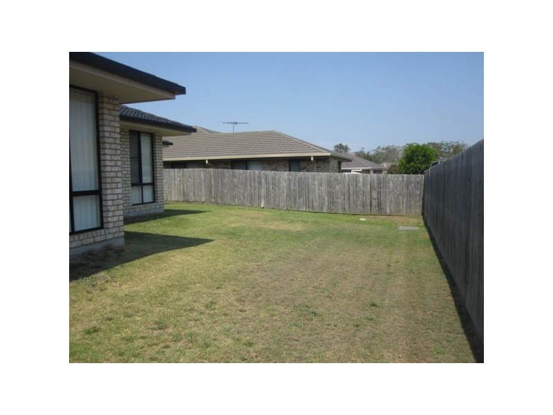 8 Bluegrass Place, Morayfield QLD 4506
