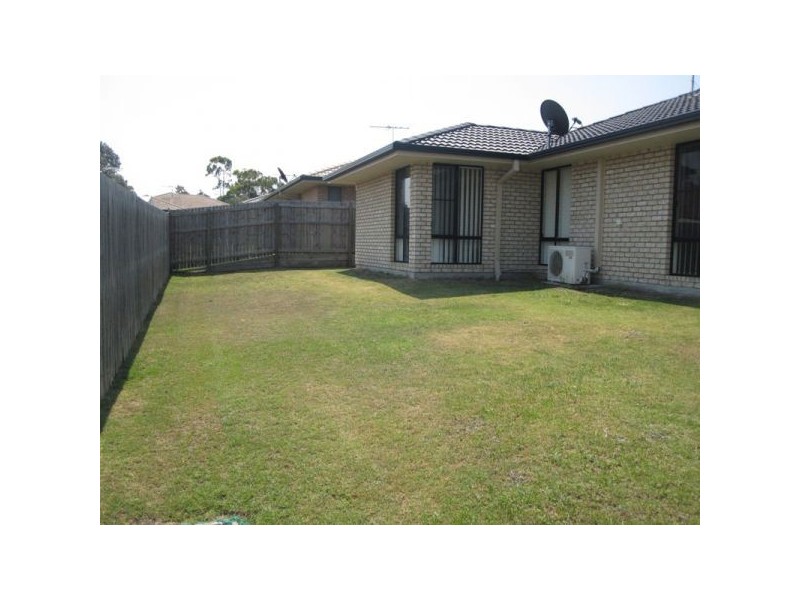 8 Bluegrass Place, Morayfield QLD 4506