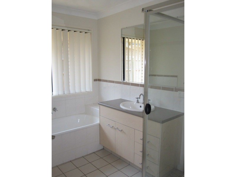 8 Bluegrass Place, Morayfield QLD 4506