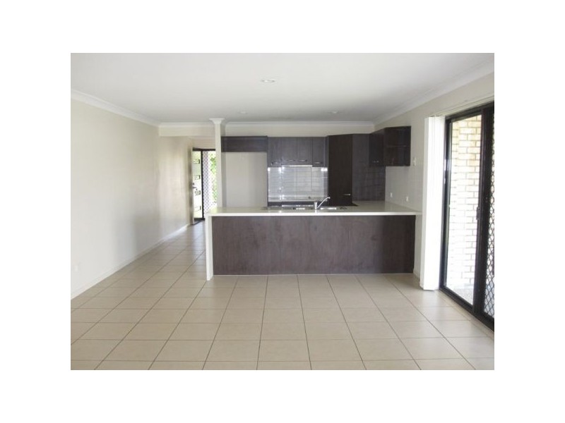 8 Bluegrass Place, Morayfield QLD 4506