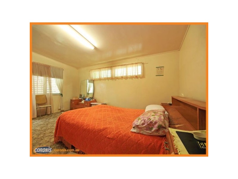 6 Cherry Street, Brighton QLD 4017