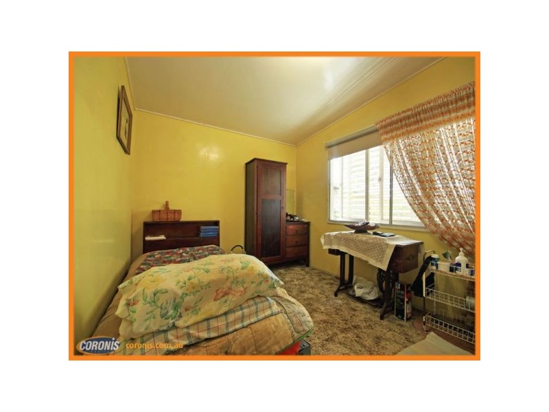 6 Cherry Street, Brighton QLD 4017