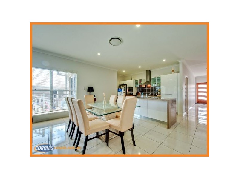 8 Shallow Bay Drive, Springfield Lakes QLD 4300