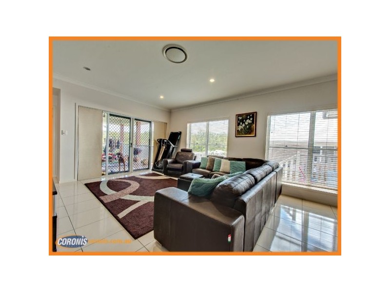 8 Shallow Bay Drive, Springfield Lakes QLD 4300