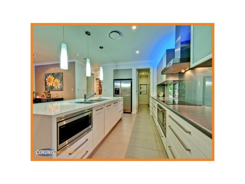 2 Meredith Street, Eight Mile Plains QLD 4113