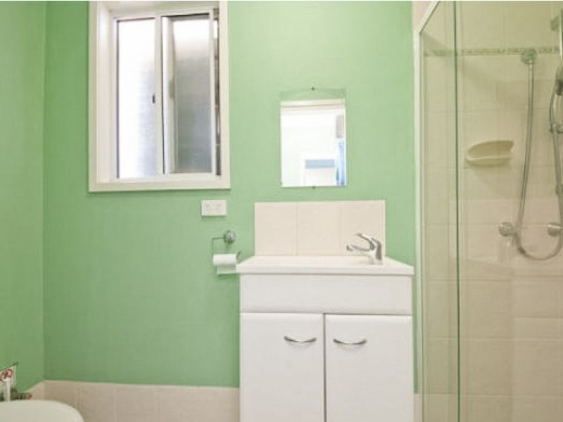 2 Hendren Street, Carina QLD 4152