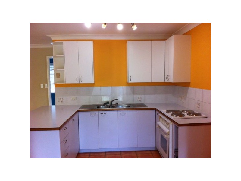 4 Crestwell Close, Morayfield QLD 4506